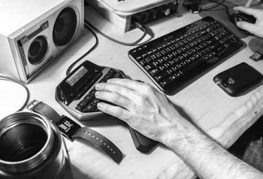 pg电子手机端-辅助神器“联众德州扑克通用透视辅助”(详细辅助教程)