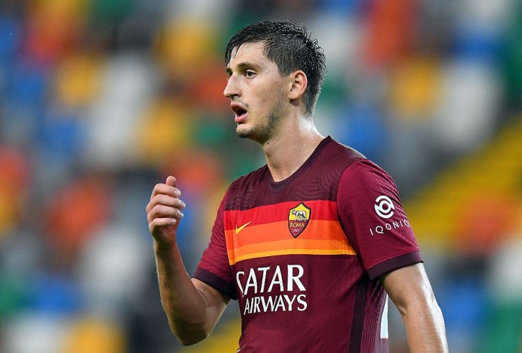 罗马诺透露马洛卡敲定库姆布拉租借转会，含800万欧元强制买断条款