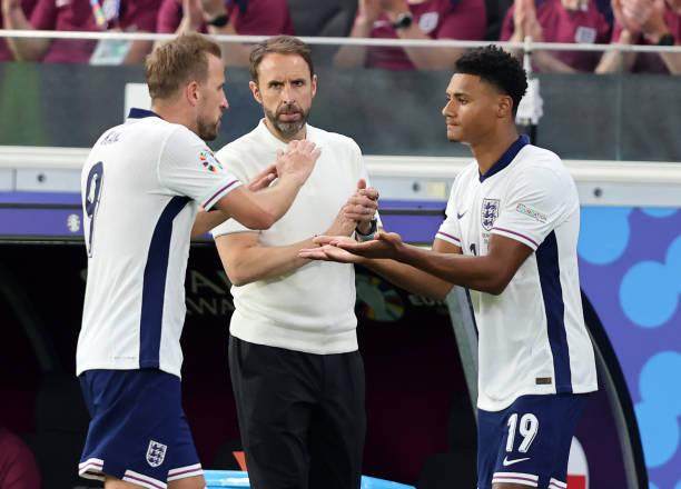 pg电子手机端-【数说】凯恩淘汰赛金靴，索斯盖特点石成“金”