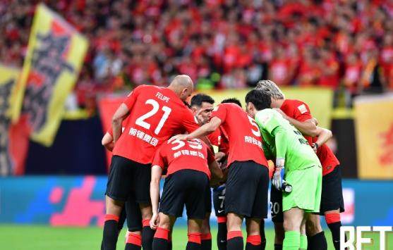 pg电子手机版-27脚射门未进球！蓉城赛季首败+27场不败纪录终结